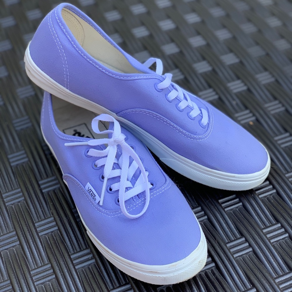 Light Purple Lo Pro Authentic Vans